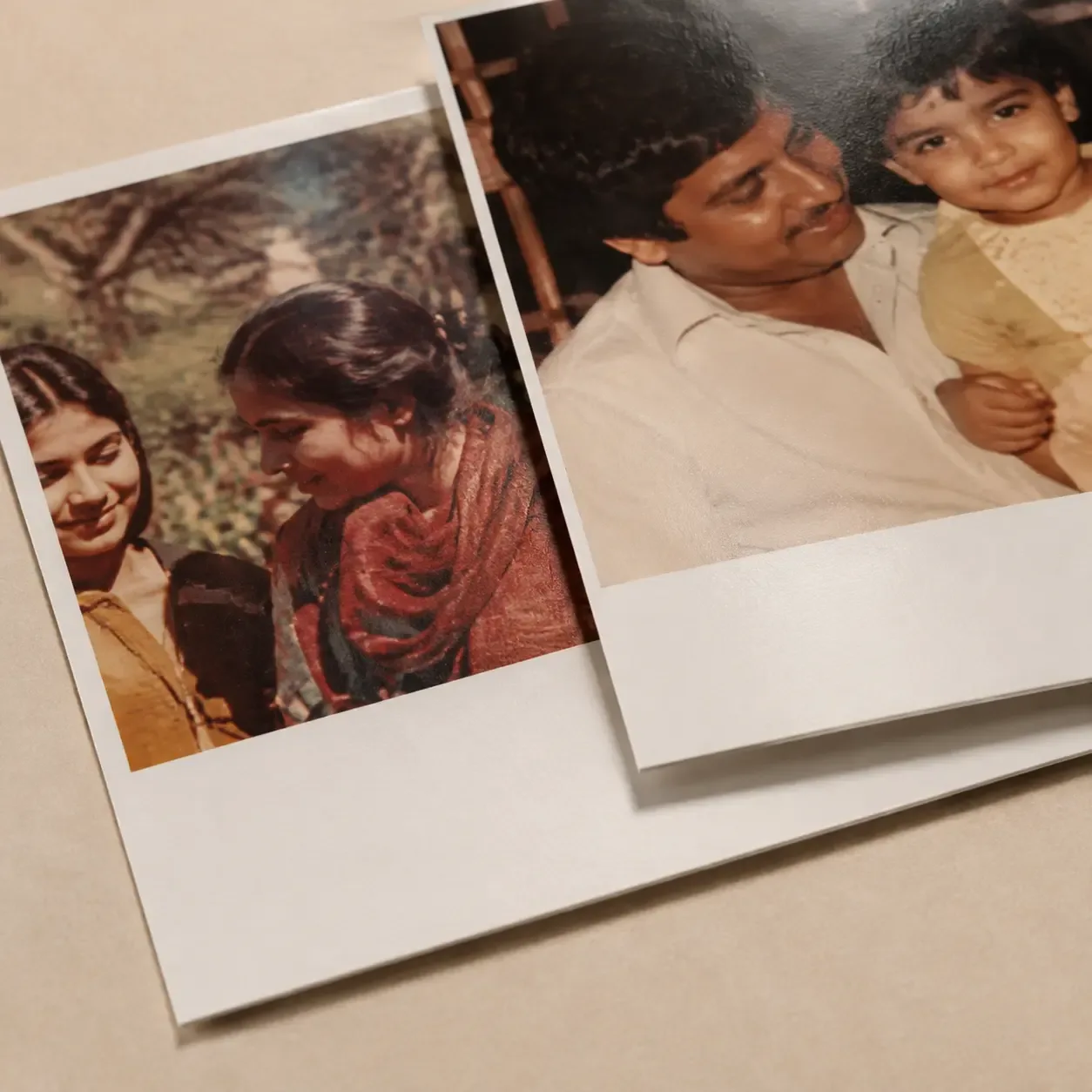 Retro Photo Prints Online – Classic White Border, view 3